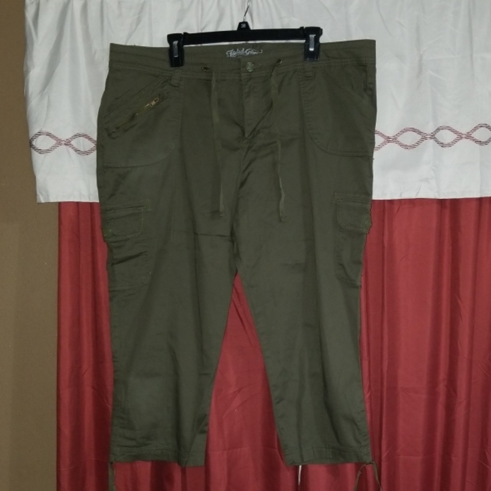 Capris